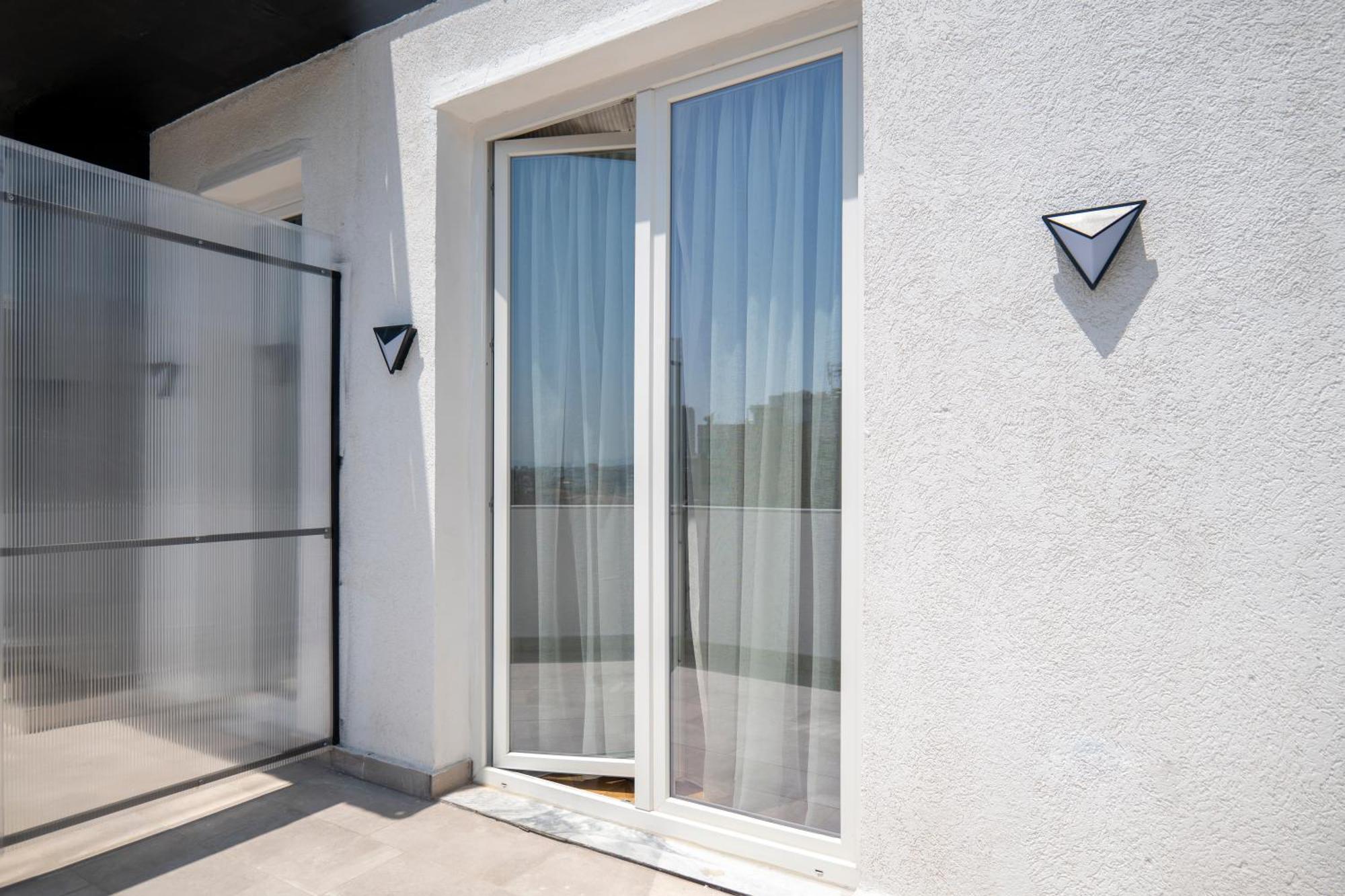 Muz Studios Тирана Екстериор снимка