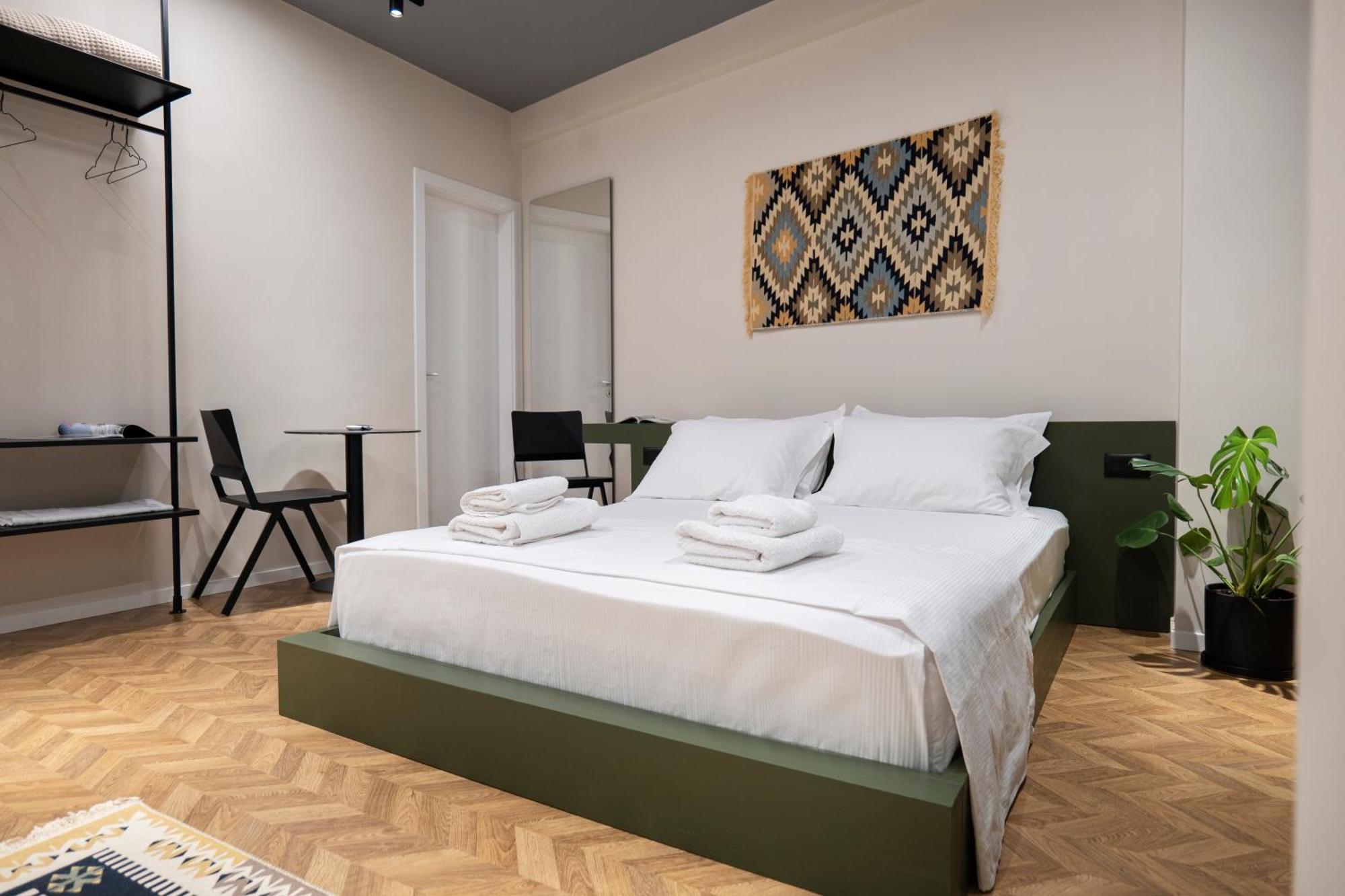 Muz Studios Тирана Екстериор снимка