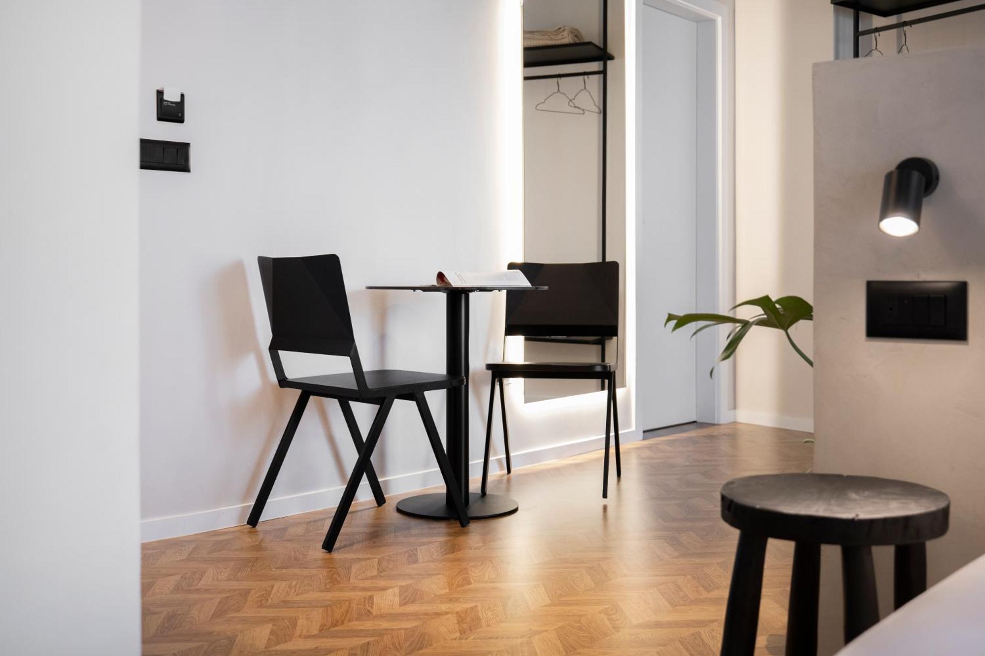 Muz Studios Тирана Екстериор снимка