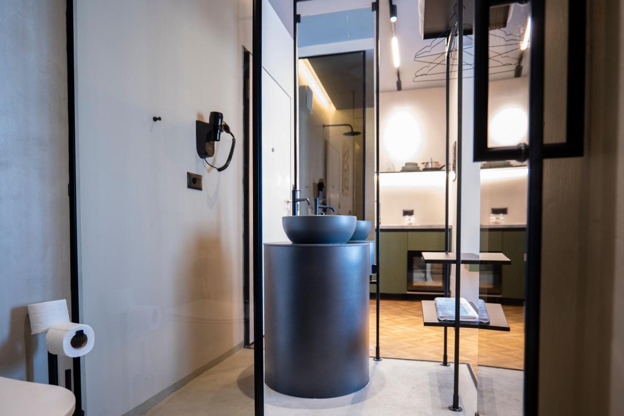 Muz Studios Тирана Екстериор снимка