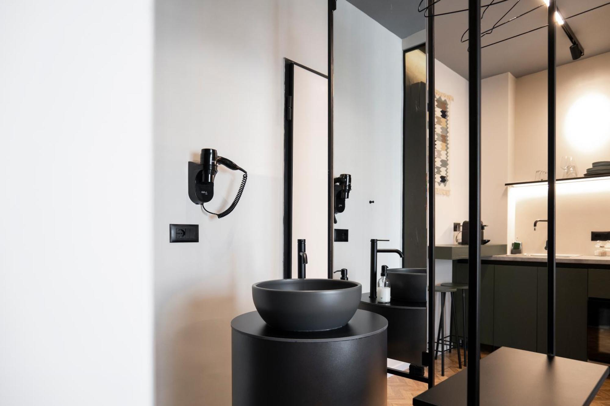 Muz Studios Тирана Екстериор снимка